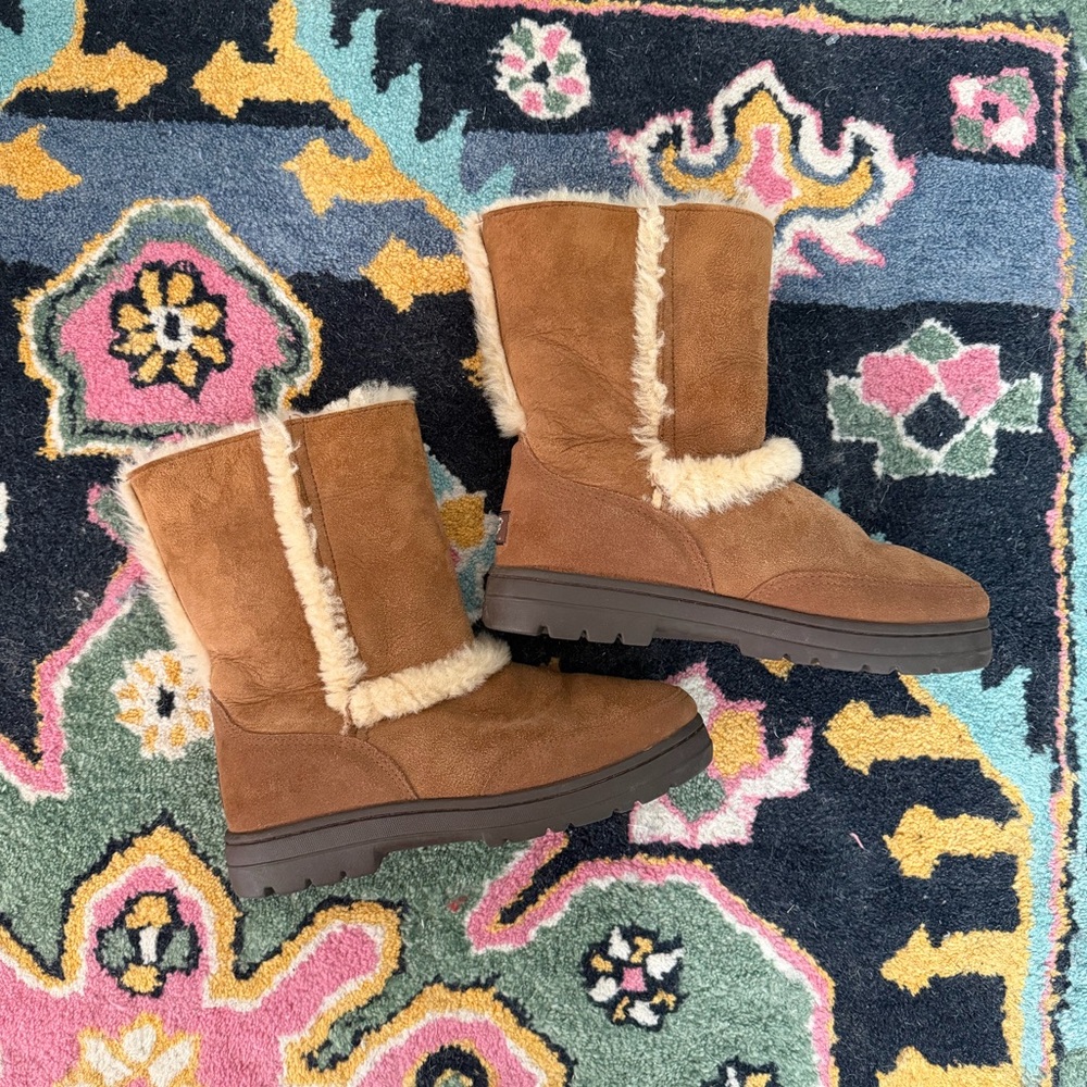 Ugg Australia Y2K Vintage Sunburnt/Sundance Boots Size 8 Short